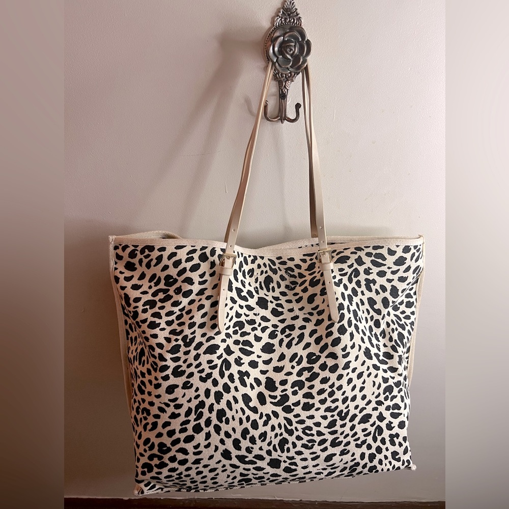 H&M Leopard Print Shopper with Clutch✨